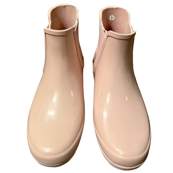 Sz 7. NWOT Hunter pink rain boots - Picture 3 of 7
